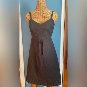GAP Stretch Sundress. Size 10. 95% cotton 5% spandex. Ribbon at waist.